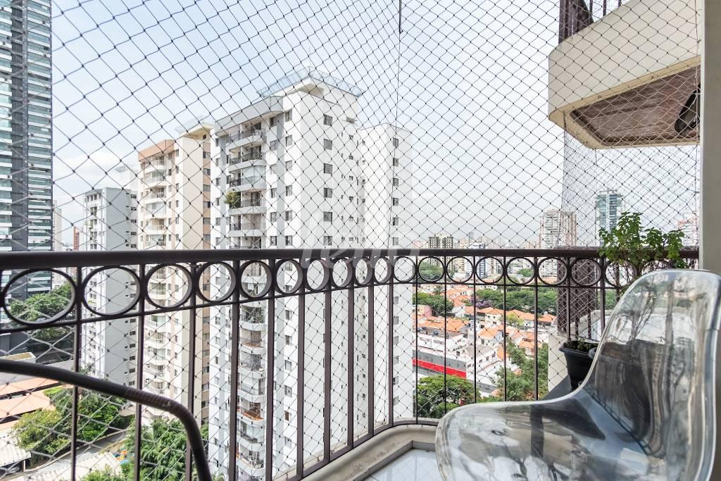 SUITE 1 de Apartamento para alugar, Padrão com 149 m², 4 quartos e 3 vagas em Vila Gomes Cardim - São Paulo