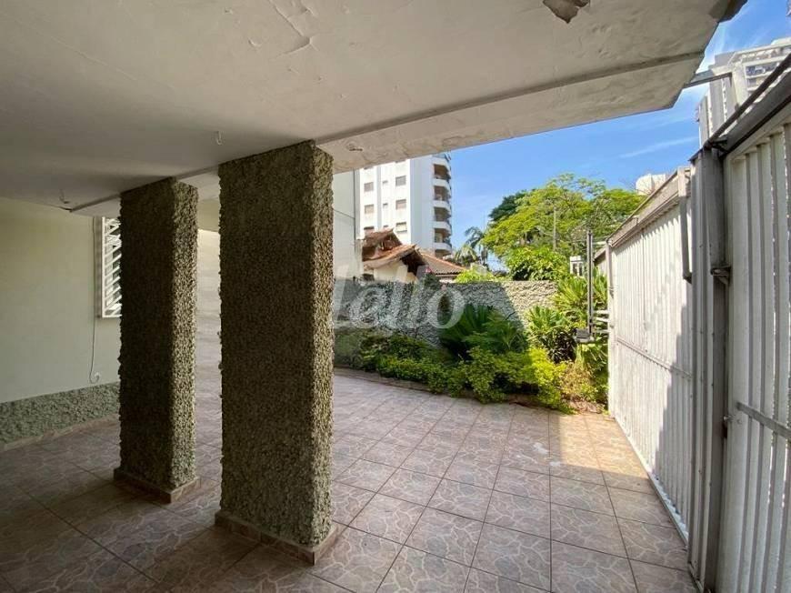GARAGEM de Casa para alugar, sobrado com 165 m², 3 quartos e 3 vagas em Planalto Paulista - São Paulo