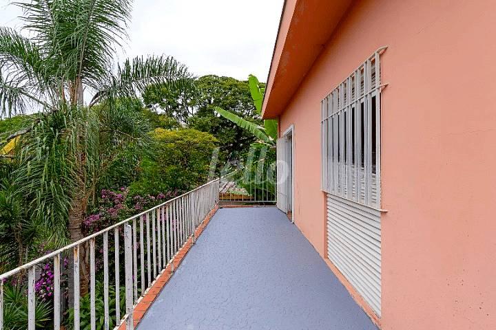 SACADA de Casa à venda, sobrado com 262 m², 5 quartos e 6 vagas em Caxingui - São Paulo