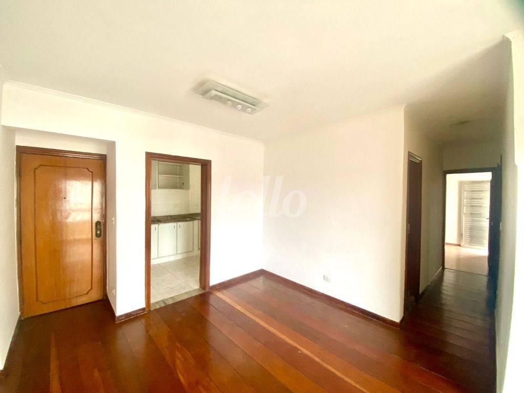 SALA de Apartamento para alugar, Padrão com 50 m², 3 quartos e 1 vaga em Ch Santo Antônio (ZL) - São Paulo