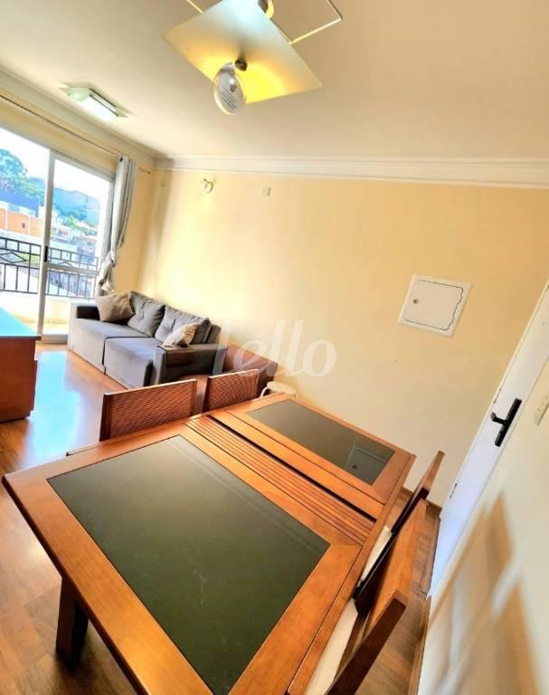 SALA de Apartamento à venda, Padrão com 53 m², 2 quartos e 1 vaga em Vila Valparaíso - Santo André
