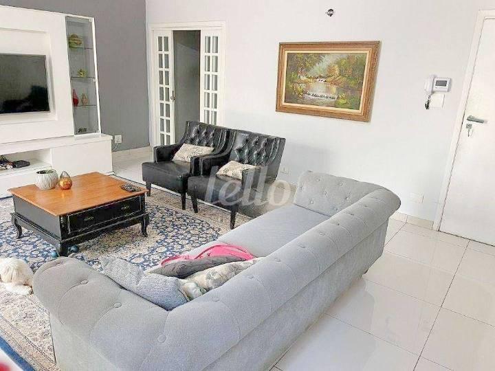 LIVING de Casa à venda, sobrado com 202 m², 3 quartos e 2 vagas em Jardim da Saúde - São Paulo