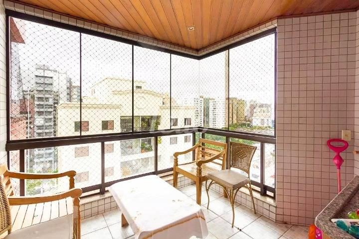 VARANDA de Apartamento à venda, Padrão com 200 m², 4 quartos e 4 vagas em Indianópolis - São Paulo