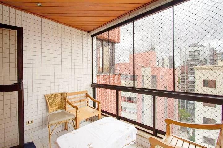VARANDA de Apartamento à venda, Padrão com 200 m², 4 quartos e 4 vagas em Indianópolis - São Paulo