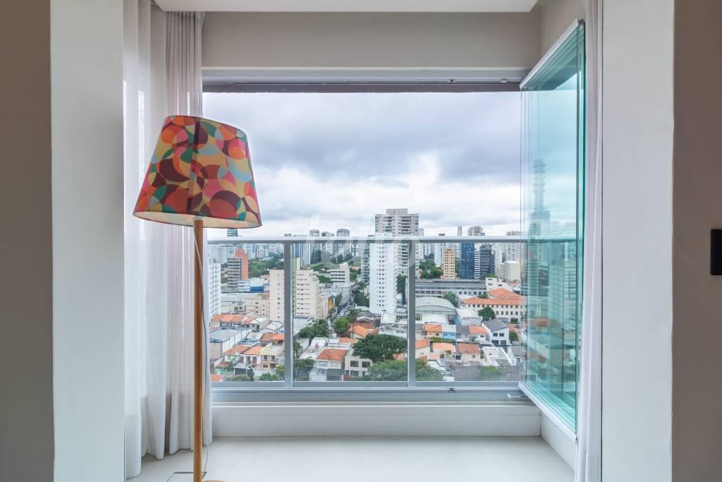 QUARTO_1 de Apartamento à venda, Padrão com 103 m², 2 quartos e 2 vagas em Jardim Das Acácias - São Paulo
