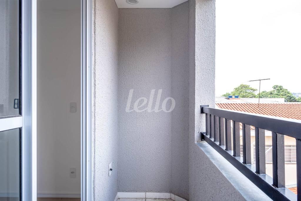 SACADA de Apartamento para alugar, Padrão com 16 m², 1 quarto e em Vila Moraes - São Paulo
