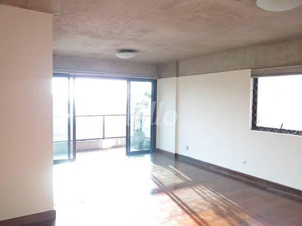 SALA de Apartamento para alugar, Padrão com 145 m², 4 quartos e 2 vagas em Pinheiros - São Paulo