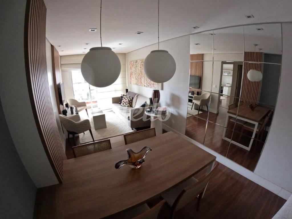 SALA de Apartamento à venda, Padrão com 76 m², 2 quartos e 2 vagas em Vila Pompeia - São Paulo