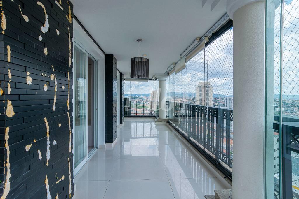 VARANDA de Apartamento à venda, Padrão com 250 m², 4 quartos e 5 vagas em Vila Maria Alta - São Paulo