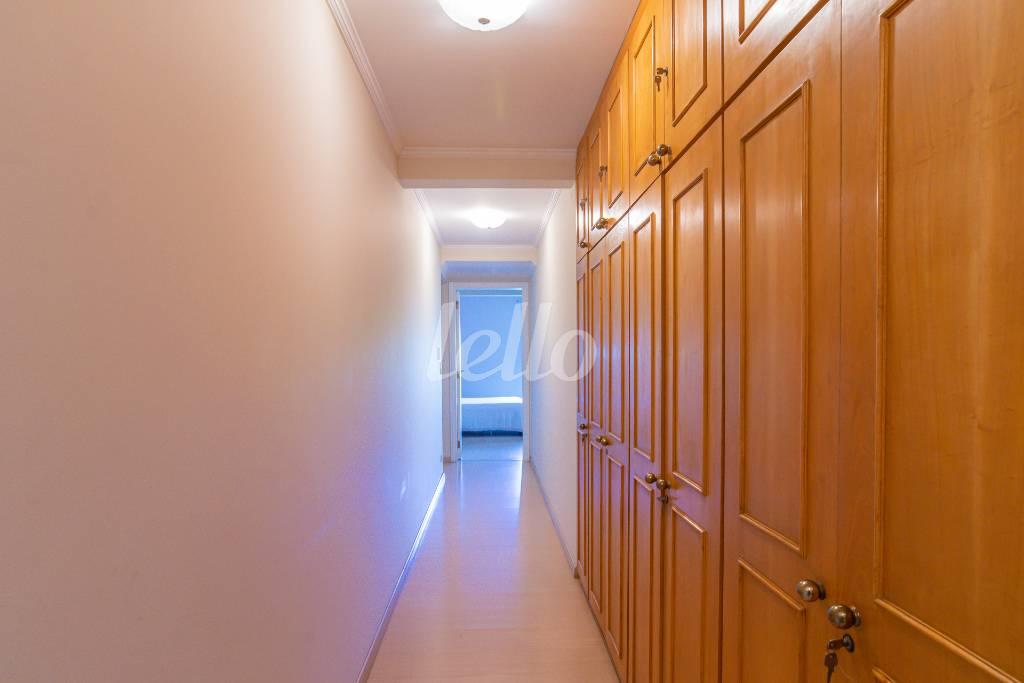 SUITE-3 de Apartamento à venda, Padrão com 260 m², 4 quartos e 4 vagas em Higienópolis - São Paulo