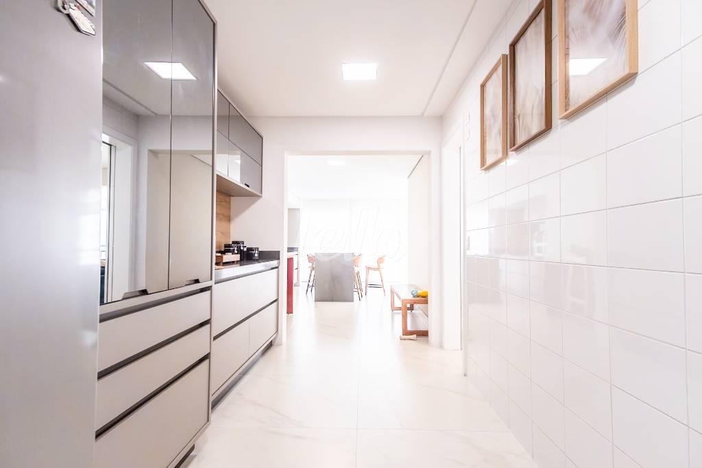 COZINHA de Apartamento à venda, Padrão com 176 m², 4 quartos e 3 vagas em Chácara Califórnia - São Paulo