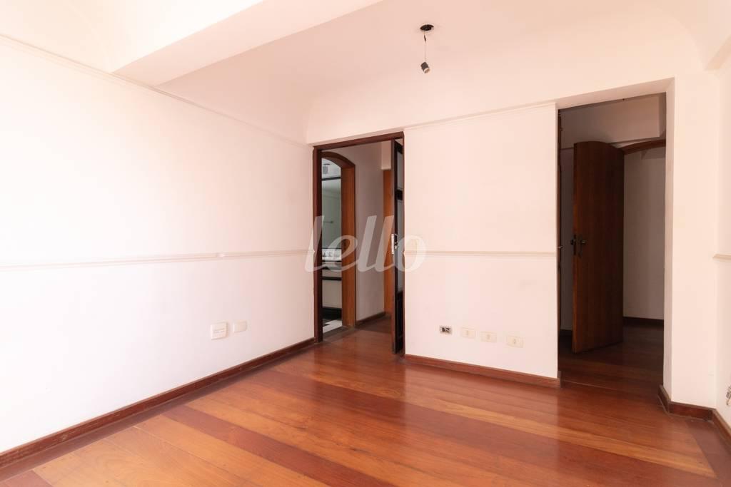 SUÍTE 3 de Apartamento à venda, Padrão com 184 m², 3 quartos e 3 vagas em Aclimação - São Paulo