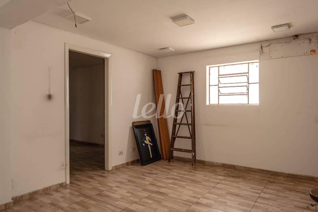 01SALA_003 de Sala / Conjunto para alugar, Padrão com 82 m², e em Bela Vista - São Paulo