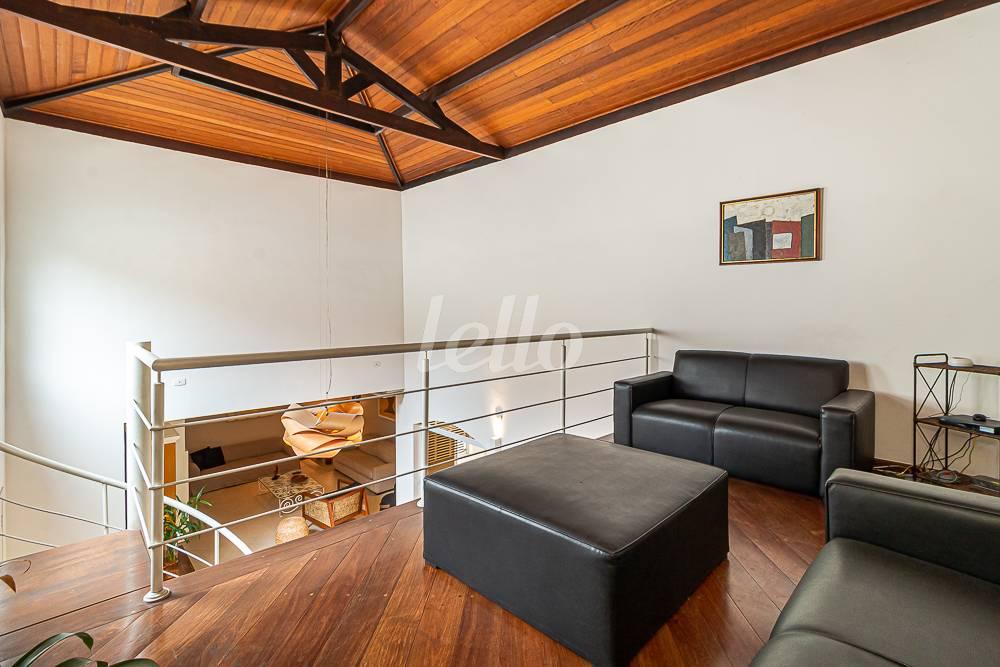 MEZANINO de Casa à venda, sobrado com 1182 m², 5 quartos e 7 vagas em Jardim Das Bandeiras - São Paulo