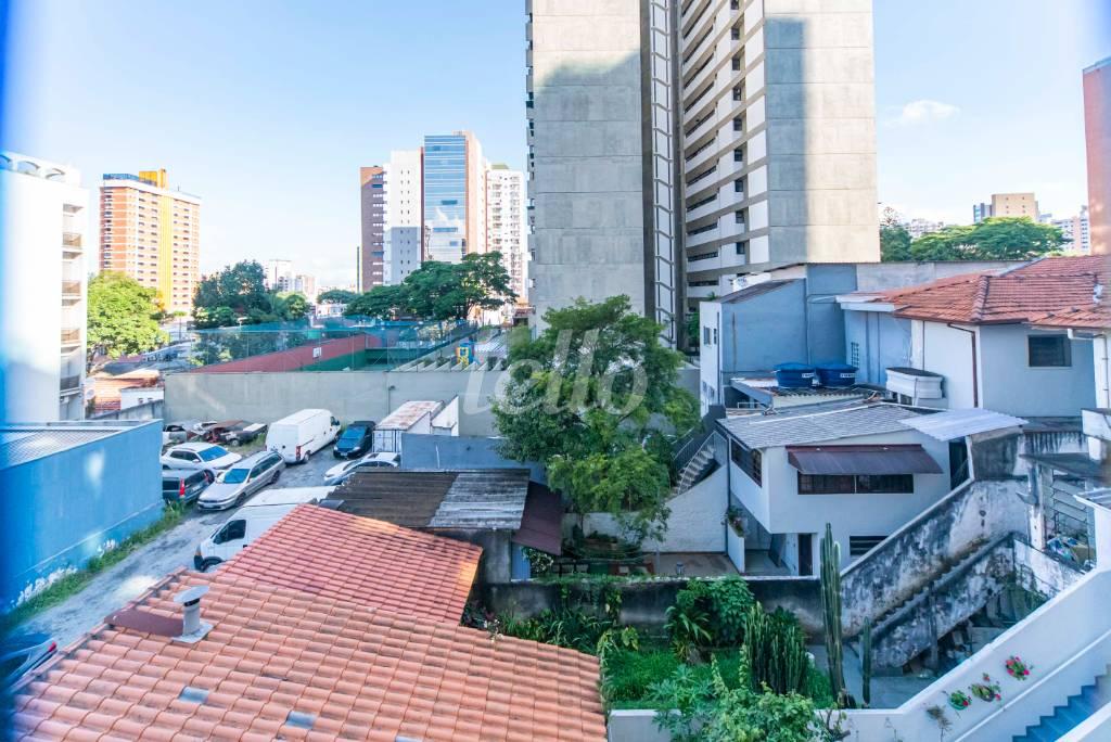 VISTA DA SALA de Apartamento à venda, Padrão com 199 m², 3 quartos e 3 vagas em Jardim - Santo André