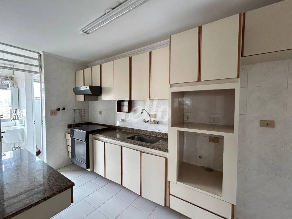 COZINHA de Apartamento à venda, Padrão com 75 m², 2 quartos e 1 vaga em Jardim São Paulo - São Paulo