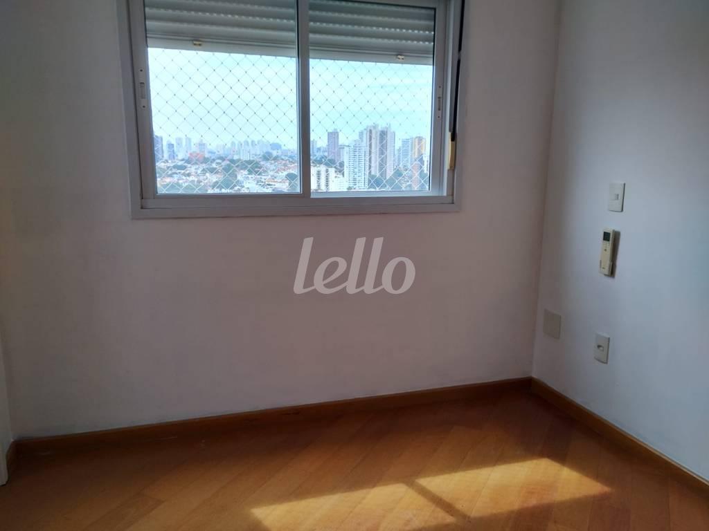 DORMITÓRIO de Apartamento à venda, Padrão com 64 m², 2 quartos e 1 vaga em Vila do Bosque - São Paulo
