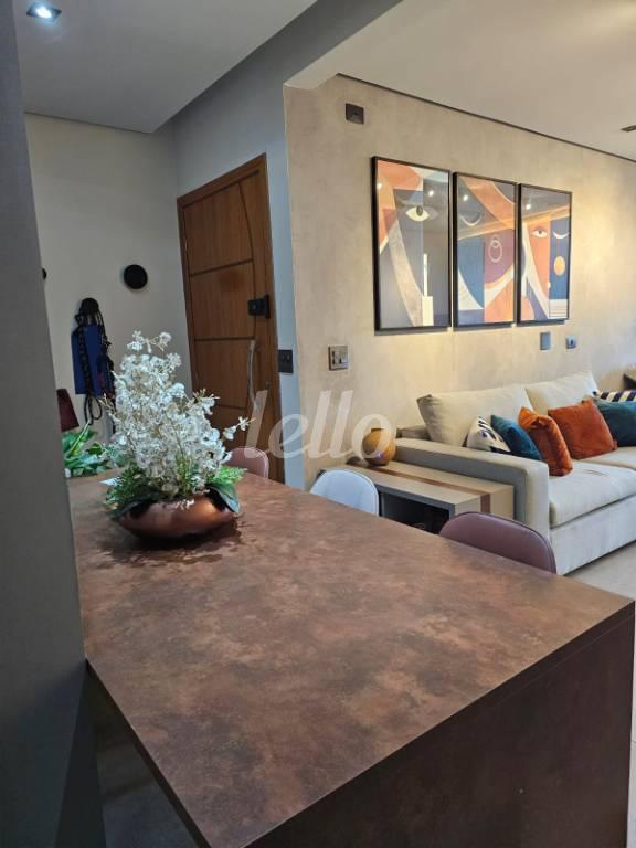 SALA DOIS AMBIENTES de Apartamento à venda, cobertura - Padrão com 112 m², 3 quartos e 2 vagas em Jardim Bela Vista - Santo André