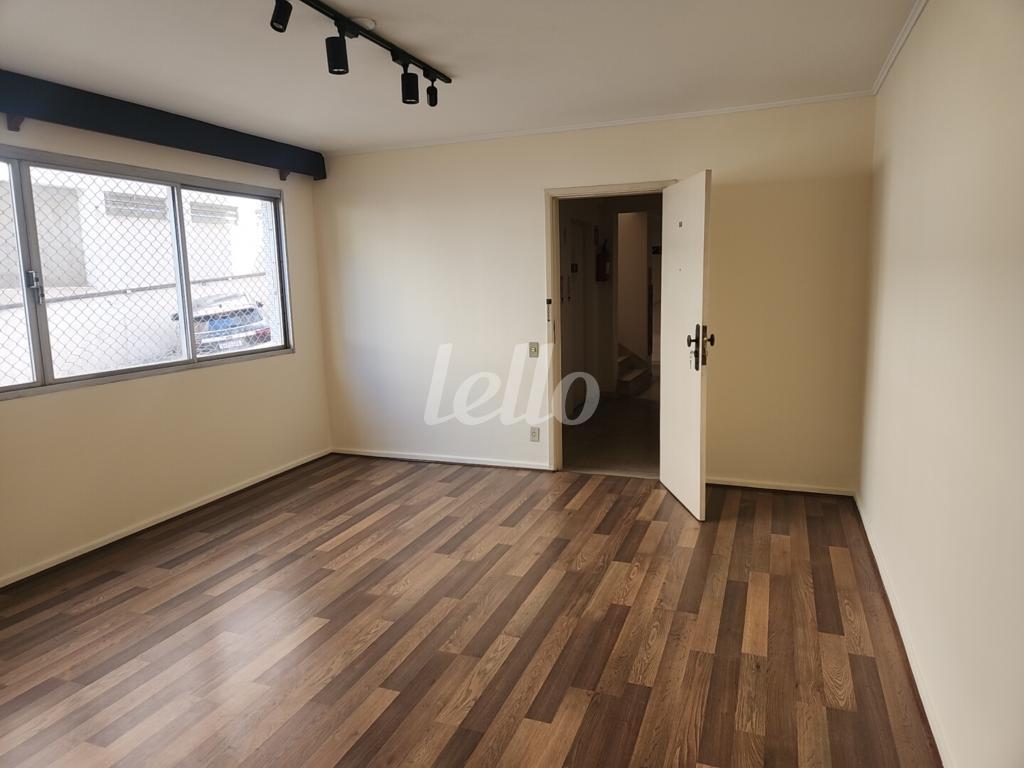 1-SALA de Apartamento para alugar, Padrão com 85 m², 2 quartos e 1 vaga em Pinheiros - São Paulo