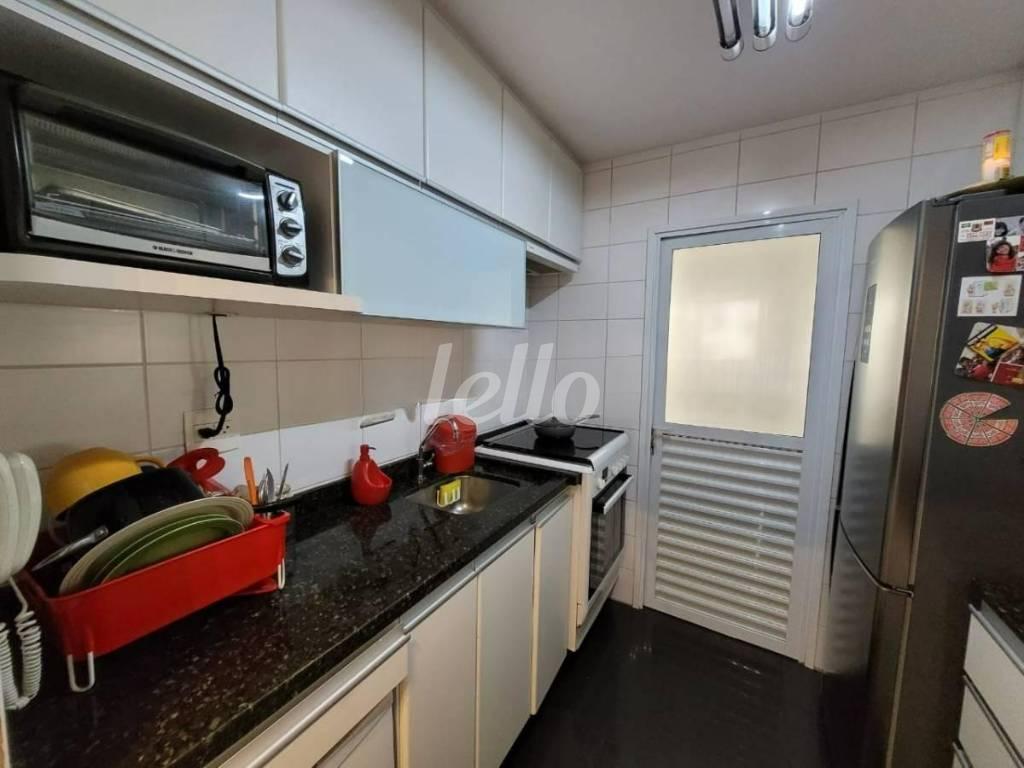 COZINHA de Apartamento para alugar, Padrão com 75 m², 2 quartos e 1 vaga em Liberdade - São Paulo