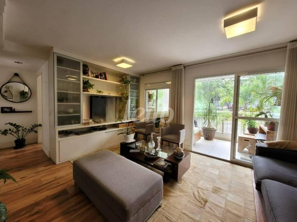 SALA de Apartamento para alugar, Padrão com 75 m², 2 quartos e 1 vaga em Liberdade - São Paulo