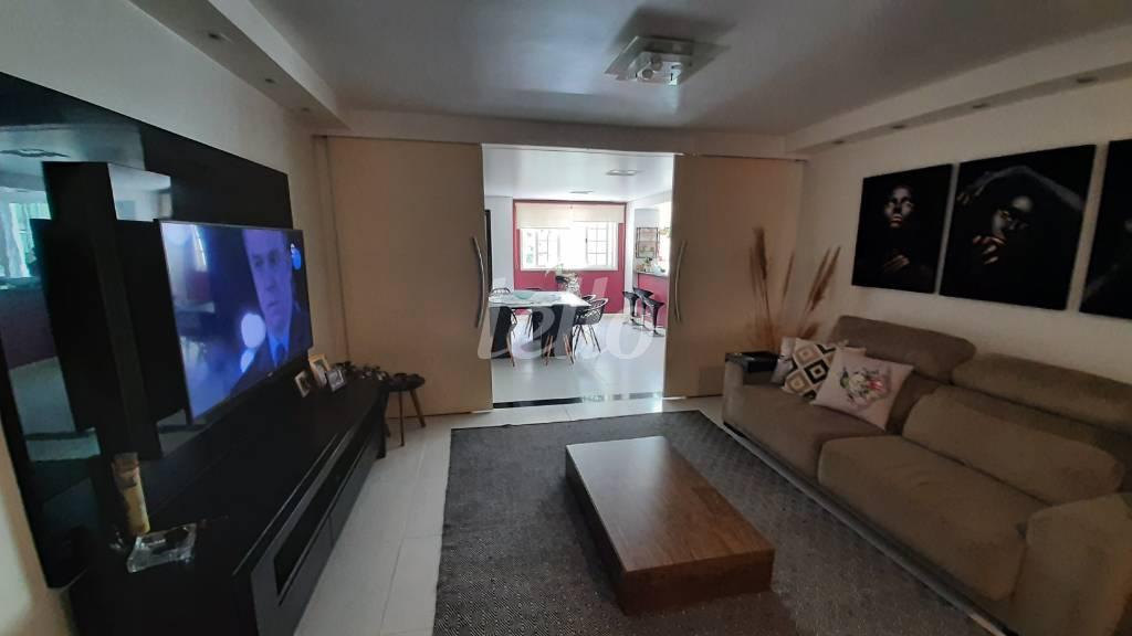 SALA de Casa à venda, sobrado com 350 m², 4 quartos e 3 vagas em Vila Cláudia - São Paulo