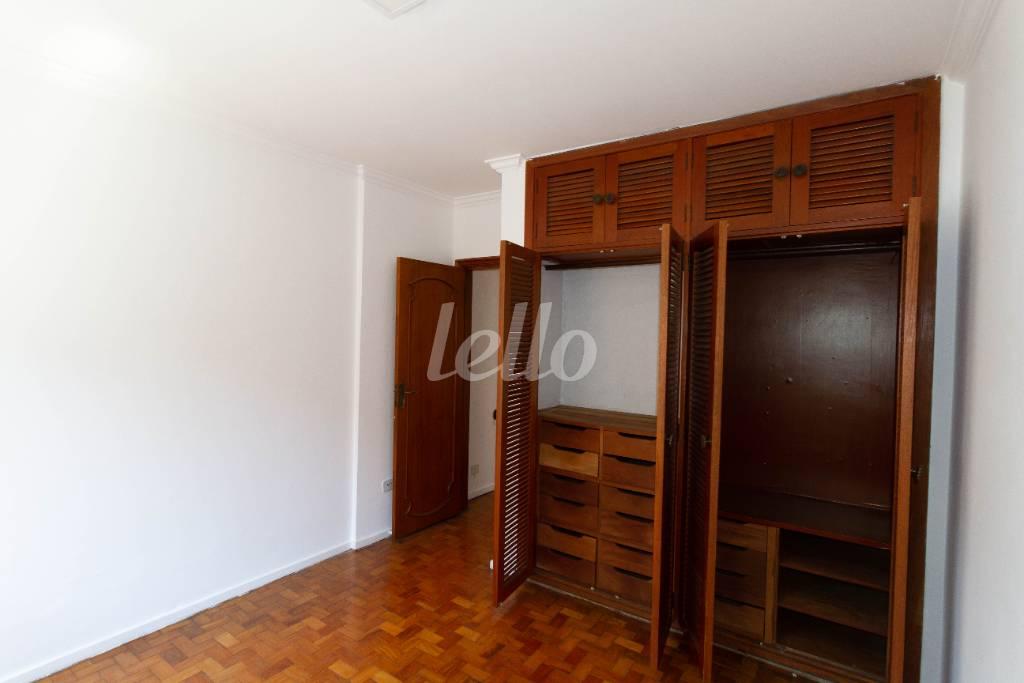 DORMITÓRIO 1 (3) de Apartamento para alugar, Padrão com 70 m², 2 quartos e 1 vaga em Cerqueira César - São Paulo