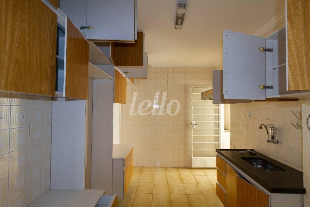 COZINHA (2) de Apartamento para alugar, Padrão com 70 m², 2 quartos e 1 vaga em Cerqueira César - São Paulo