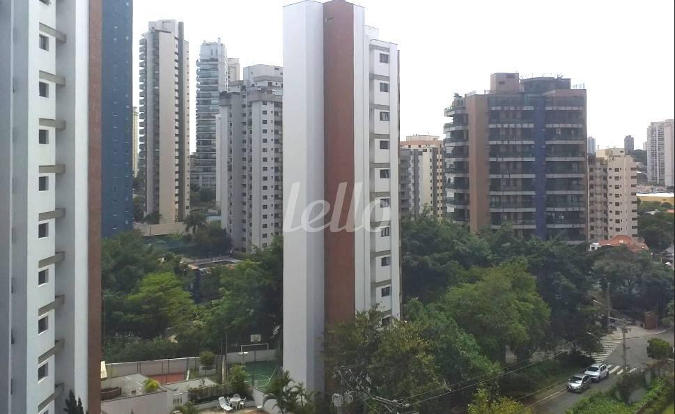 VISTA de Apartamento à venda, Padrão com 100 m², 3 quartos e 2 vagas em Jardim Vila Mariana - São Paulo