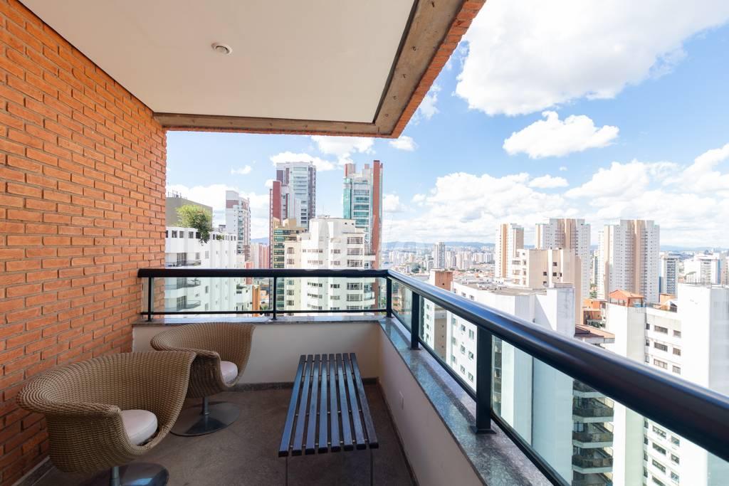 19 - VARANDA COBERTURA de Apartamento à venda, Duplex com 443 m², 4 quartos e 5 vagas em Tatuapé - São Paulo