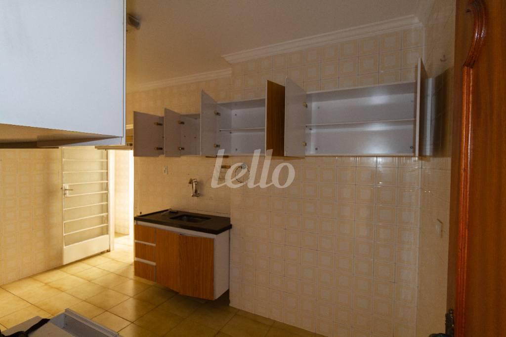 COZINHA de Apartamento para alugar, Padrão com 70 m², 2 quartos e 1 vaga em Cerqueira César - São Paulo