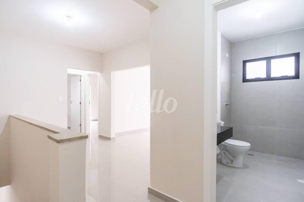 01SALA_001 de Sobreloja para alugar, Padrão com 120 m², e em Vila Gomes Cardim - São Paulo