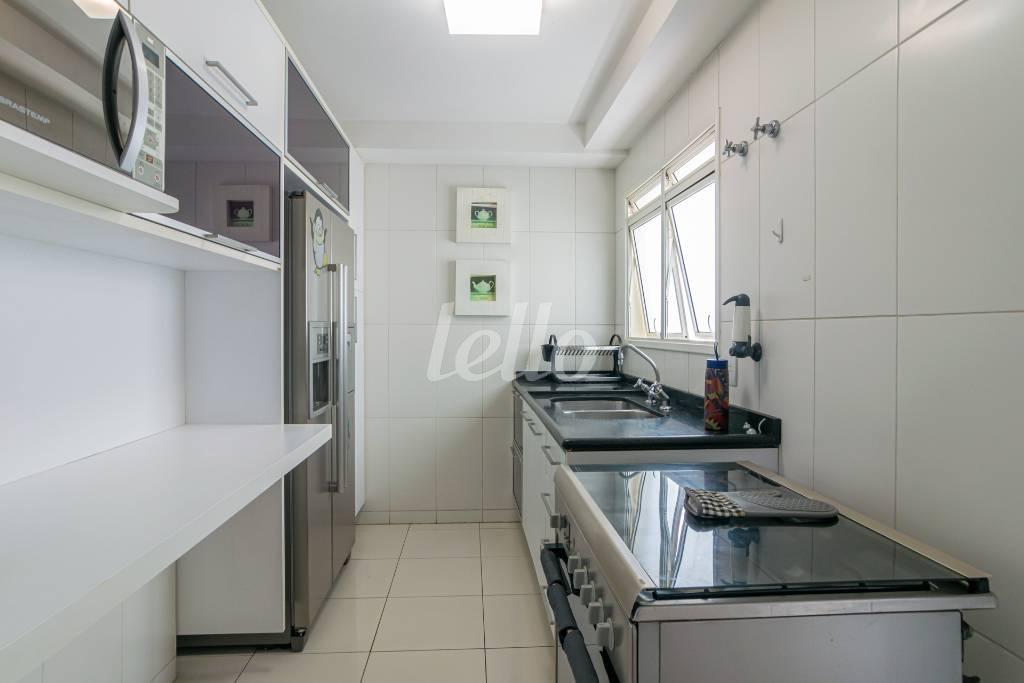 COZINHA de Apartamento para alugar, Padrão com 149 m², 3 quartos e 2 vagas em Vila Leopoldina - São Paulo