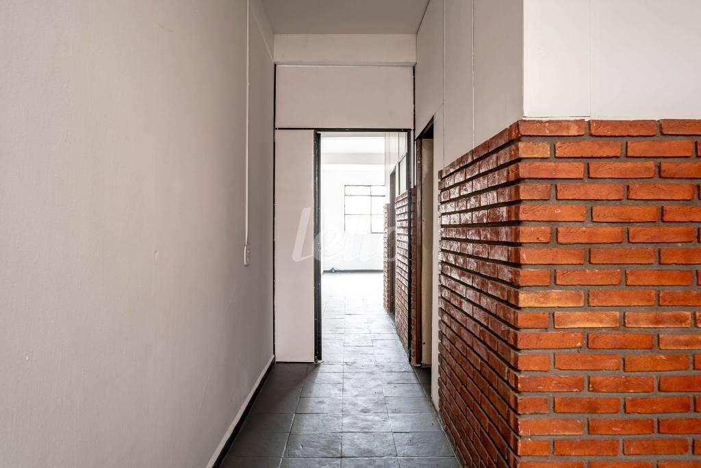 SALA 1 SUPERIOR de Prédio Comercial para alugar, Monousuário com 140 m², e em Cambuci - São Paulo