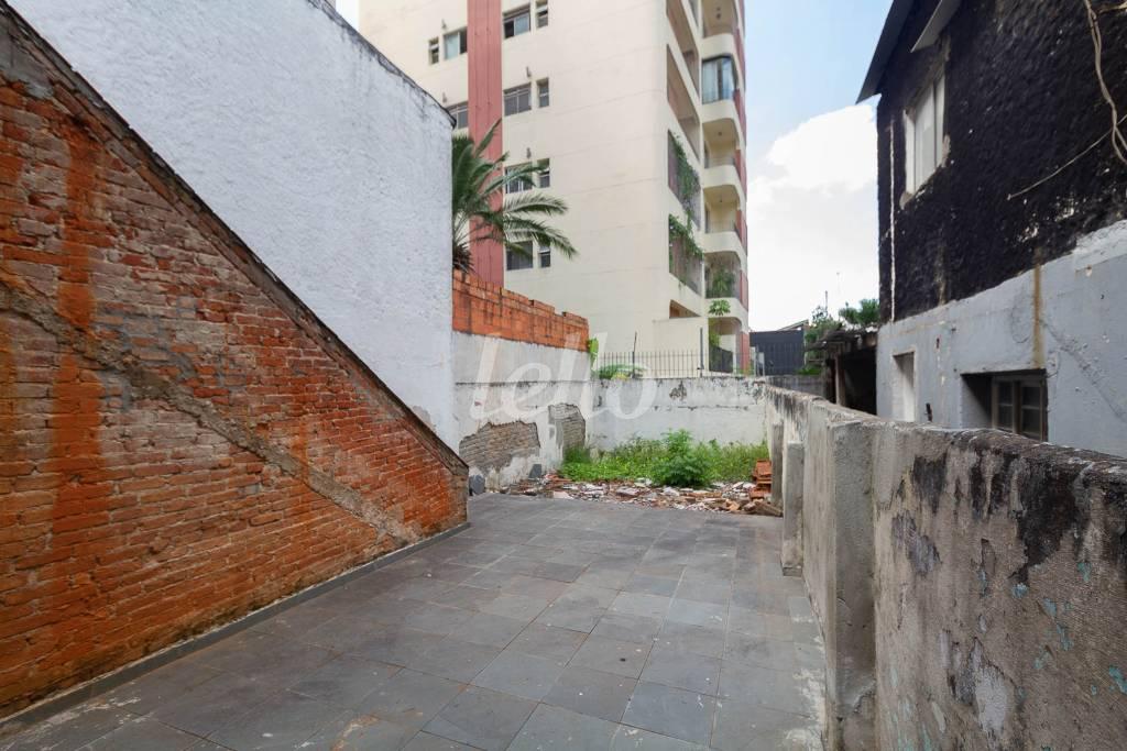 QUINTAL DOS FUNDOS de Casa para alugar, sobrado com 178 m², e em Vila Mariana - São Paulo