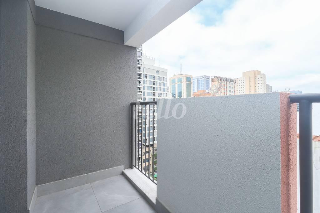 VARANDA de Apartamento para alugar, Studio com 24 m², 1 quarto e em Consolação - São Paulo