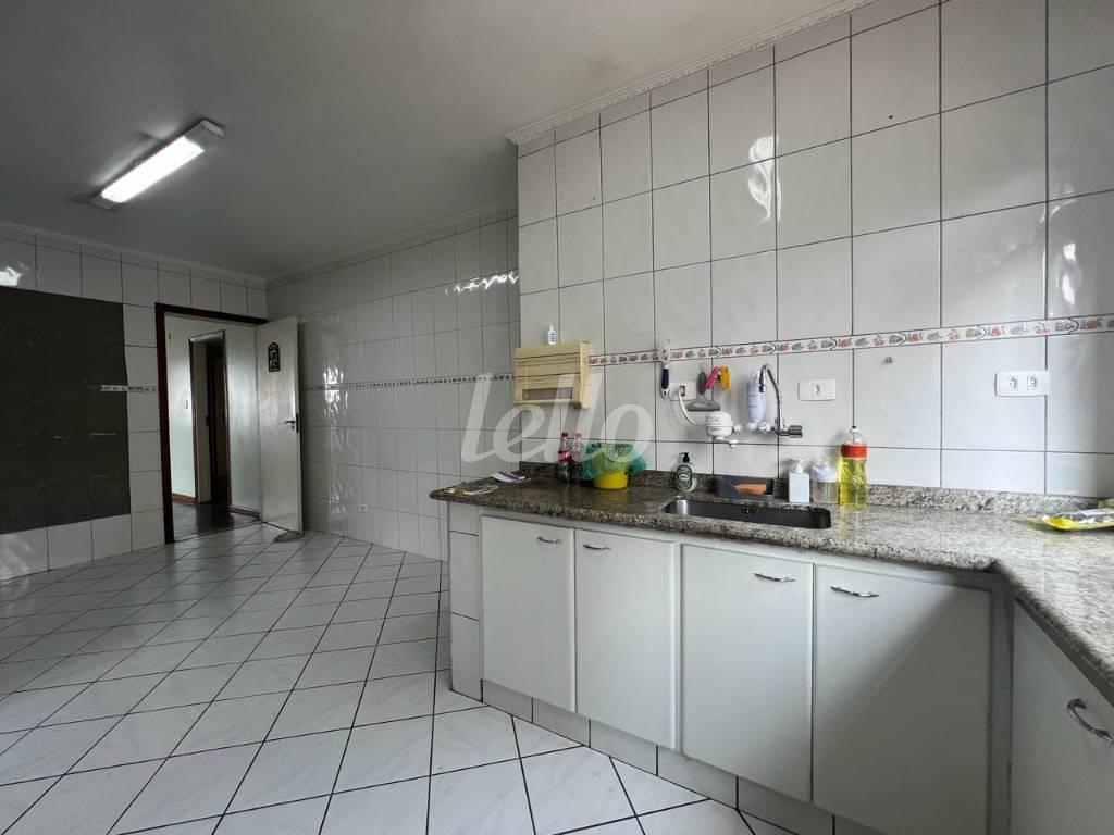 COZINHA de Apartamento à venda, Padrão com 120 m², 3 quartos e 2 vagas em Sumaré - São Paulo
