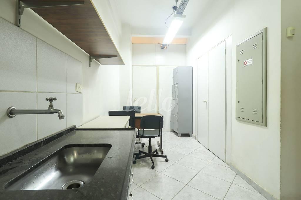 COZINHA de Sala / Conjunto para alugar, Padrão com 420 m², e em República - São Paulo