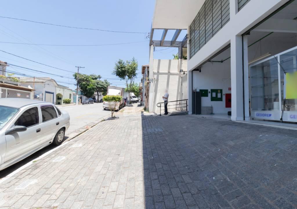 FACHADA de Loja para alugar, Padrão com 320 m², e em Ipiranga - São Paulo