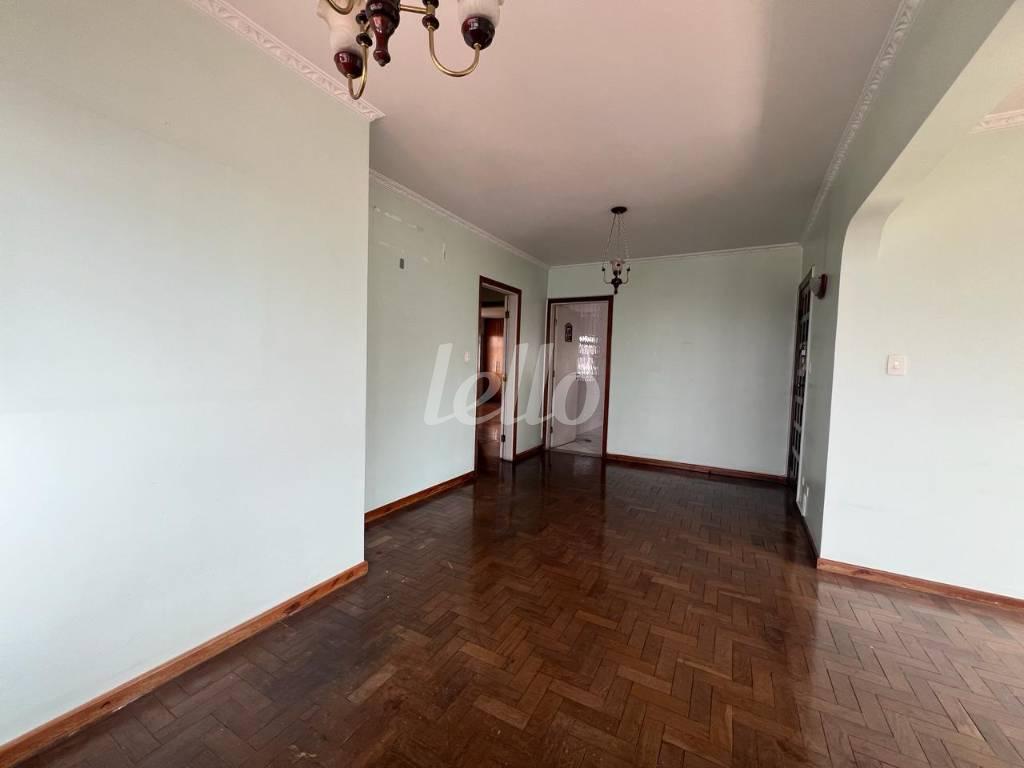 SALA de Apartamento à venda, Padrão com 120 m², 3 quartos e 2 vagas em Sumaré - São Paulo