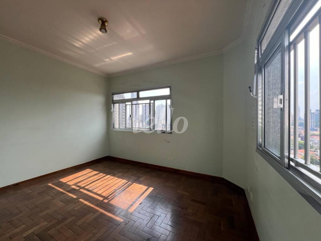 DORMITÓRIO de Apartamento à venda, Padrão com 120 m², 3 quartos e 2 vagas em Sumaré - São Paulo