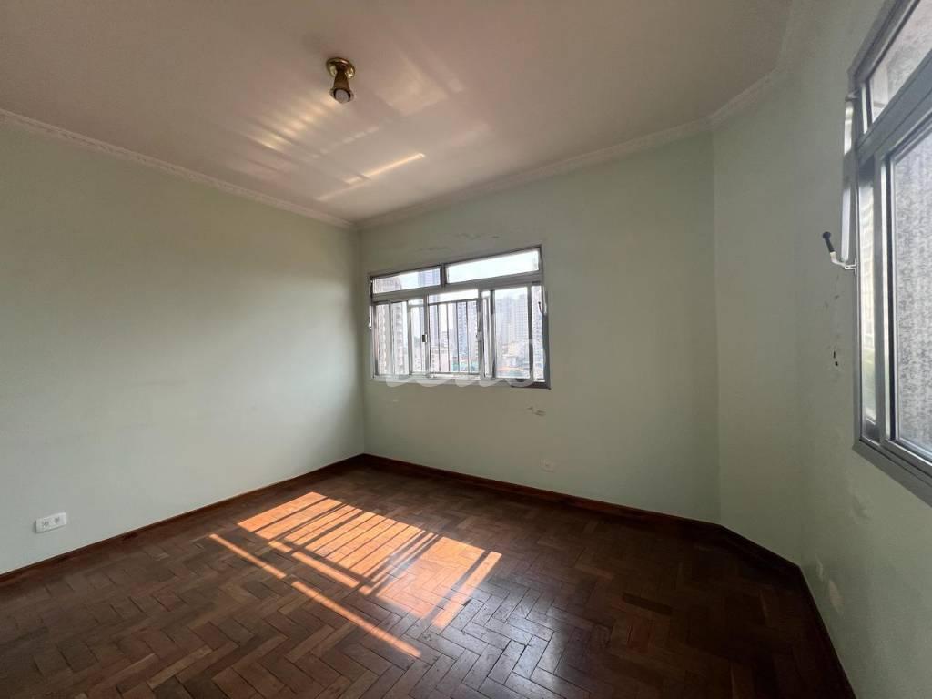 DORMITÓRIO de Apartamento à venda, Padrão com 120 m², 3 quartos e 2 vagas em Sumaré - São Paulo