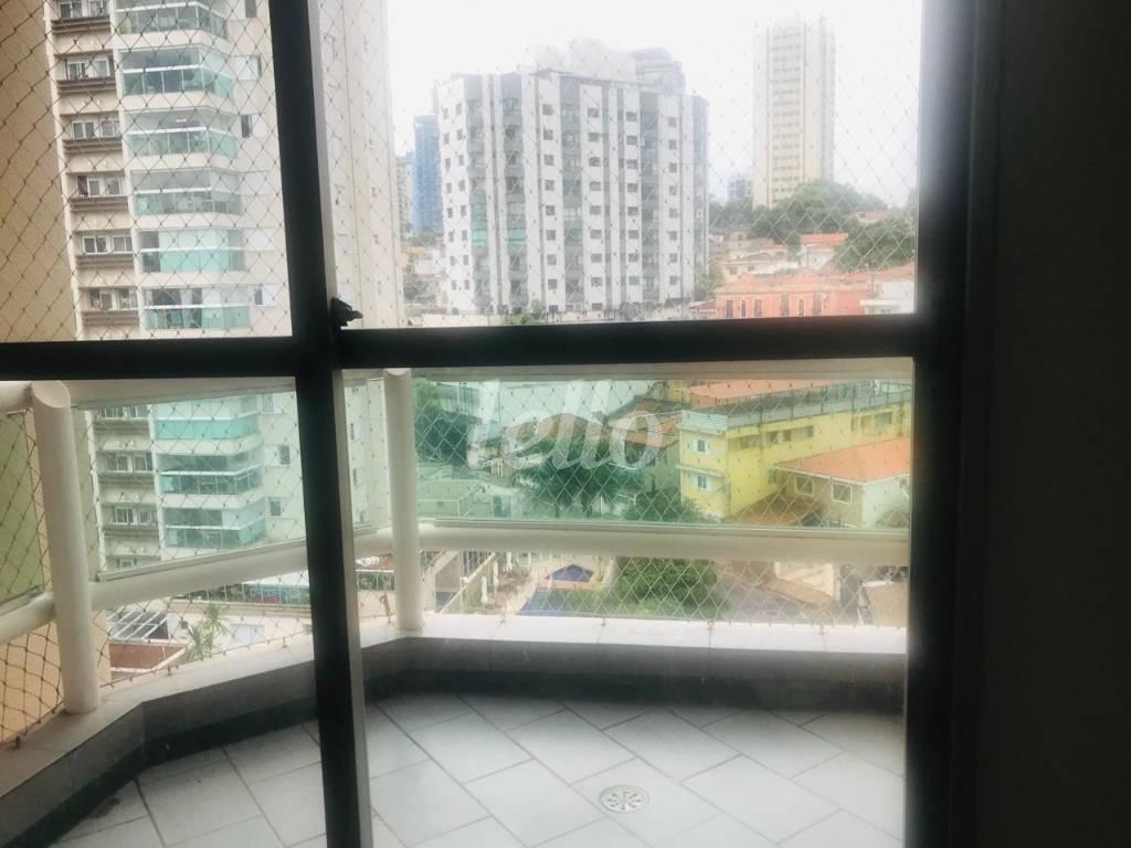 VARANDA de Apartamento à venda, Padrão com 60 m², 2 quartos e 1 vaga em Bosque da Saúde - São Paulo