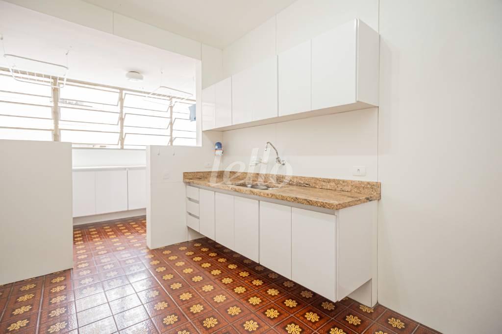 COZINHA de Apartamento à venda, Padrão com 212 m², 4 quartos e 2 vagas em Cerqueira César - São Paulo