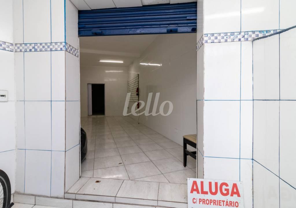 FACHADA de Loja para alugar, Padrão com 80 m², e em Vila Olímpia - São Paulo