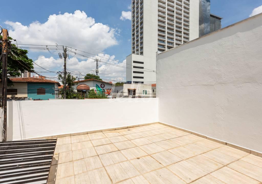 ÁREA EXTERNA de Casa à venda, sobrado com 220 m², e em Santo Amaro - São Paulo