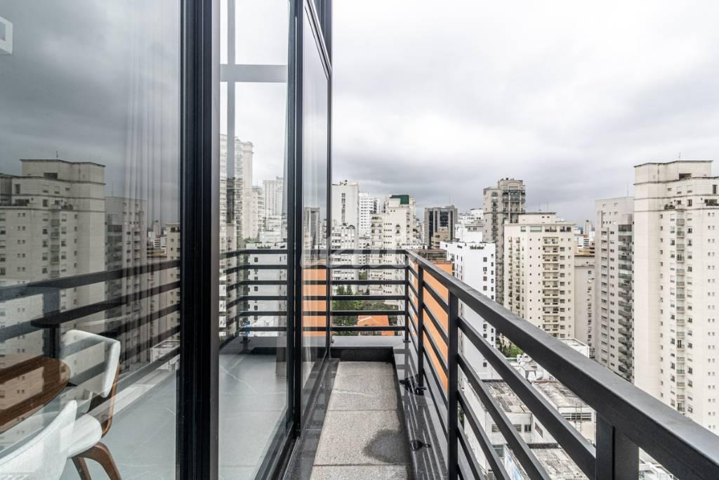 VARANDA de Apartamento para alugar, Padrão com 110 m², 2 quartos e 2 vagas em Cerqueira César - São Paulo
