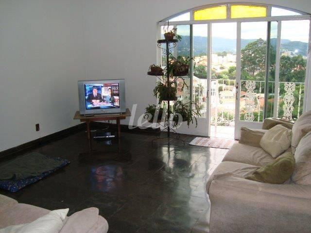 FOTO de Casa à venda, sobrado com 237 m², 3 quartos e 3 vagas em Tucuruvi - São Paulo