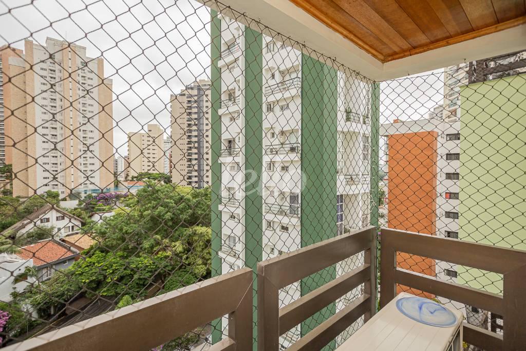 DORMITÓRIO 2 de Apartamento à venda, Duplex com 230 m², 3 quartos e 3 vagas em Jardim Vila Mariana - São Paulo