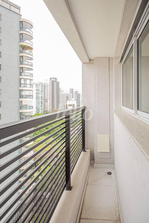 AREA DE SERVIÇO de Apartamento à venda, Padrão com 163 m², 3 quartos e 4 vagas em Indianópolis - São Paulo